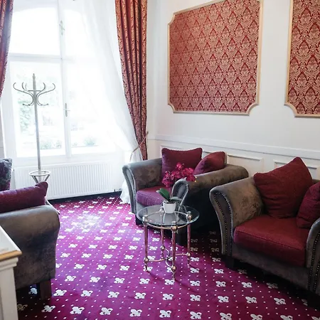 Otel Alisa 4*